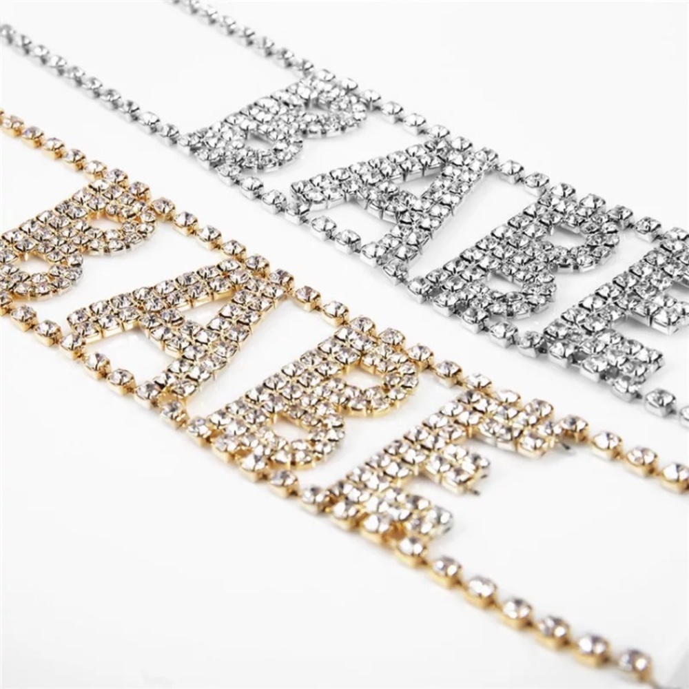 ⚜️[𝟯/$𝟯𝟴]⚜️BABE Crystal Gold Letter Choker NEW - Picture 5 of 9